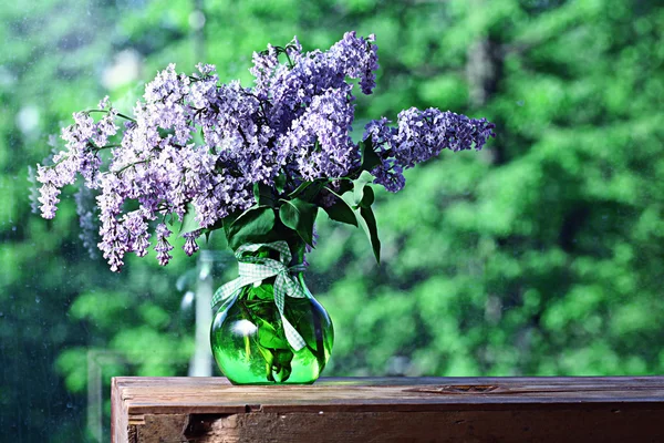 Lilac in a vase — Stock Photo, Image