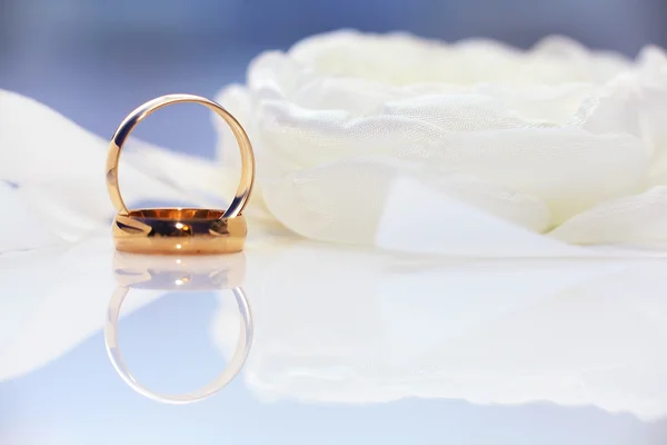 Wedding rings — Stock Photo, Image