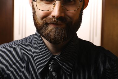 Sakallı Adam