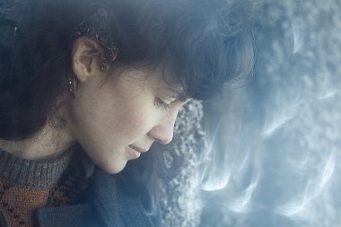 Brunette kız göster