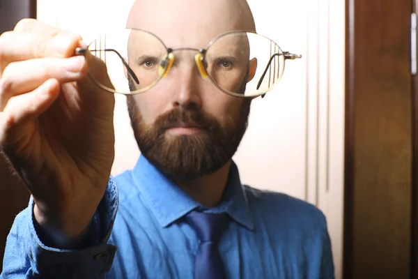 Mannen i glasögon — Stockfoto