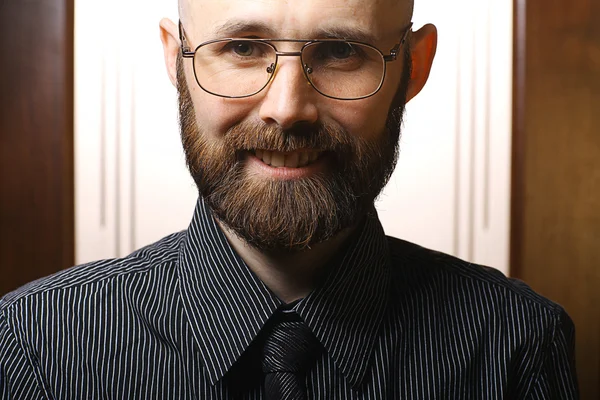 Bărbat cu barbă chel — Fotografie, imagine de stoc