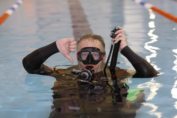 Diver gesturing down sign — Stock Photo, Image