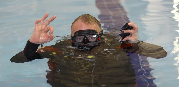 Diver gesturing ok sign — Stock Photo, Image