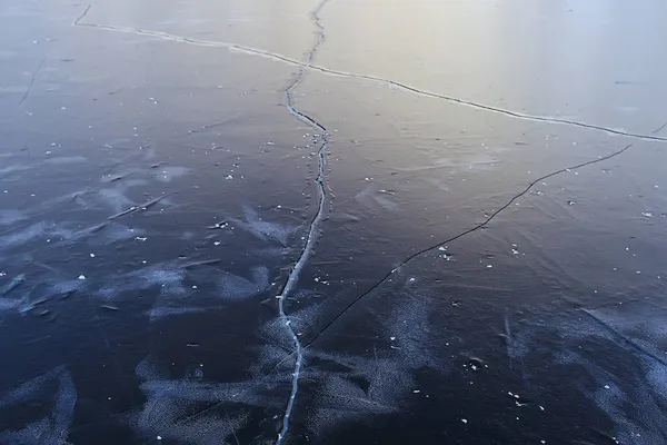 Lód Tekstury Pęknięcia Baikal Abstrakcyjne Tło Zima Lód Przezroczysty Niebieski — Zdjęcie stockowe