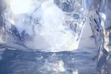 Buz üzerinde buz Baykal, doğa kış mevsimi kristal su şeffaf açık hava