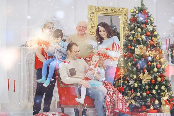 Grande Família Feriados Natal Ano Novo Avó Avô Pais Crianças — Fotografia de Stock