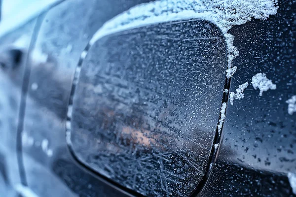 Frammento Una Macchina Inverno Hoarfrost Sfondo Dicembre Città — Foto Stock