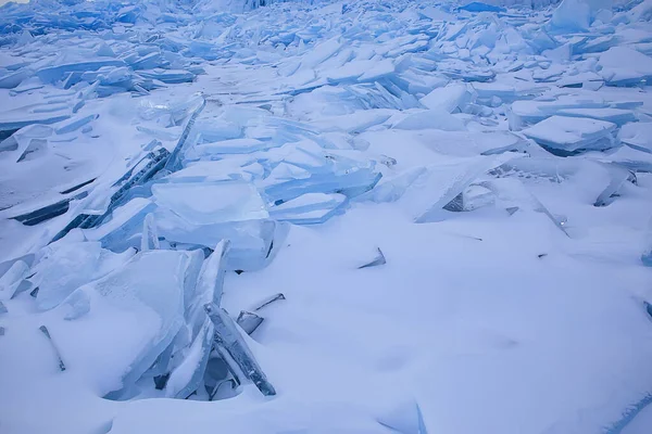 Verpletterd Blauw Ijs Hummocks Baikal Winter Achtergrond — Stockfoto