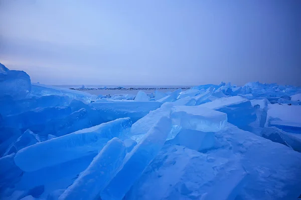 Esmagado Azul Gelo Hummocks Baikal Inverno Fundo — Fotografia de Stock