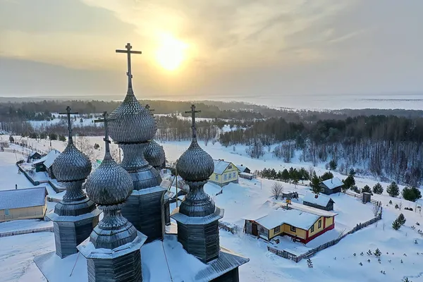 Ξύλινη Εκκλησία Χειμώνα Κορυφή Άποψη Τοπίο Ρωσική Βόρεια Αρχιτεκτονική — Φωτογραφία Αρχείου