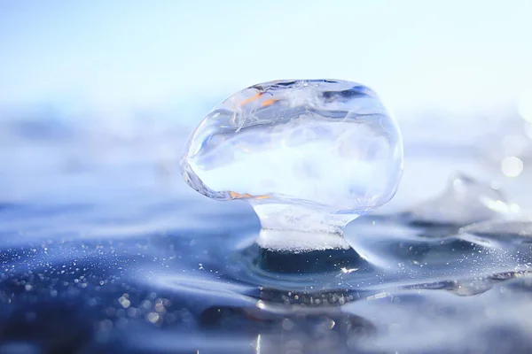 Stuk Ijs Baikal Ijs Natuur Winterseizoen Kristal Water Transparant Buiten — Stockfoto