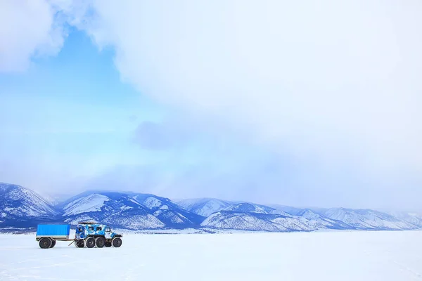 Vehículo Todoterreno Hielo Del Lago Baikal Olkhon Viaje Auto Carretera — Foto de Stock