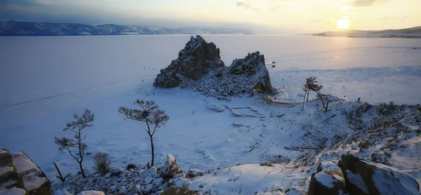 Χειμερινό Τοπίο Φύση Λίμνη Baikal Shamanka Βράχο Olkhon Νησί — Φωτογραφία Αρχείου