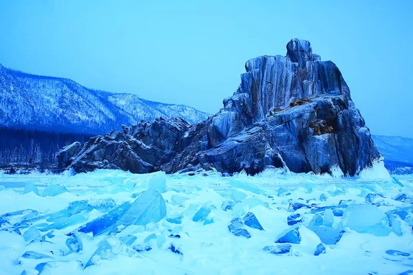 Olkhon Wyspa Baikal Zimowy Krajobraz Rosja Sezon Zimowy Widok Jezioro — Zdjęcie stockowe