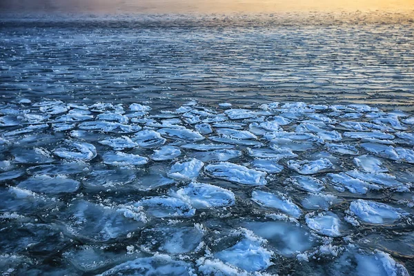 Glace Mer Gelée Morceaux Ronds Fond Océanique Hiver Climat Côte — Photo