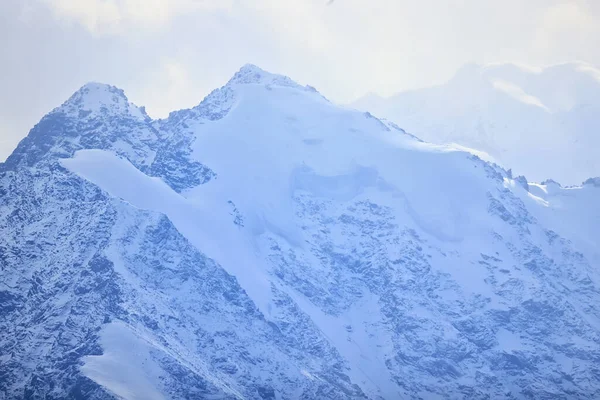 Горы Снежные Вершины Абстрактный Пейзаж Зимний Вид — стоковое фото