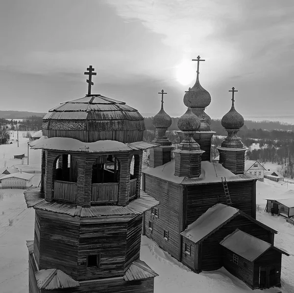 Iglesia Madera Vista Superior Invierno Paisaje Ruso Arquitectura Del Norte —  Fotos de Stock