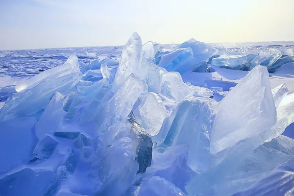 Esmagado Azul Gelo Hummocks Baikal Inverno Fundo — Fotografia de Stock