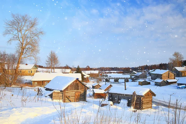 Zimowy Krajobraz Rosyjska Wieś Północny Drewniany Dom — Zdjęcie stockowe