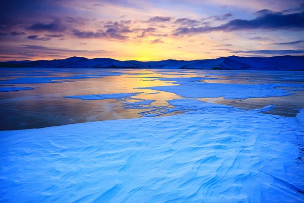 Paysage Glace Baïkal Saison Hivernale Glace Transparente Avec Fissures Sur — Photo