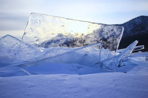 Pedaço Baikal Gelo Gelo Natureza Inverno Temporada Água Cristalina Transparente — Fotografia de Stock