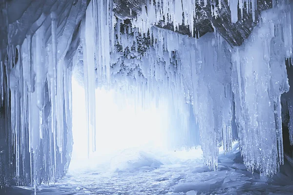 Isgrotta Vinter Frusen Natur Bakgrund Landskap — Stockfoto