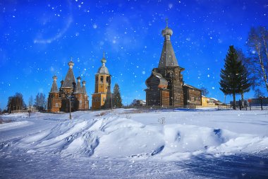 Kışın Rusya 'nın kuzeyindeki ahşap kilise, mimari tarihi din Hristiyanlık