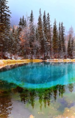 Gayzer mavisi Altai gölü kış manzarası, dağ gölü termal bahar