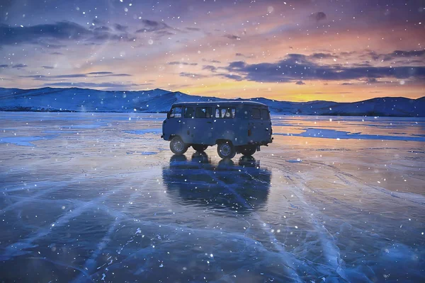 Geländewagen Auf Dem Eis Des Baikalsees Olchon Reisen Extreme Straße — Stockfoto
