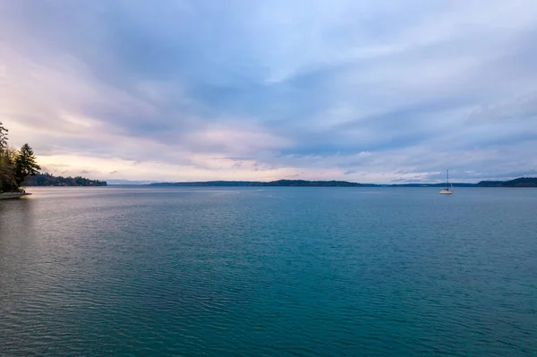 Kapal Layar Nisqually Reach Puget Sound Saat Matahari Terbenam Pada — Stok Foto