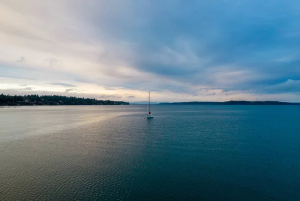 Sailboat Nisqually Reach Puget Sound Sunset December 2021 — стоковое фото