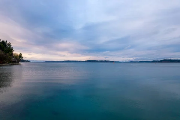 Zeilboot Bij Nisqually Reach Puget Sound Bij Zonsondergang December 2021 — Stockfoto