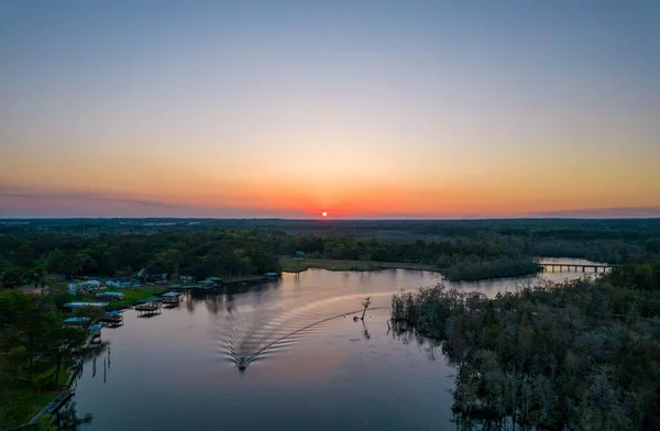 Vista Aérea Barco Río Atardecer — Foto de Stock