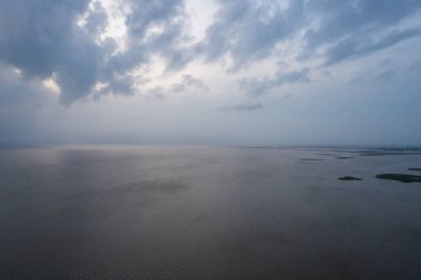 Mobile Körfezi, Alabama 'daki fırtınanın havadan görüntüsü 