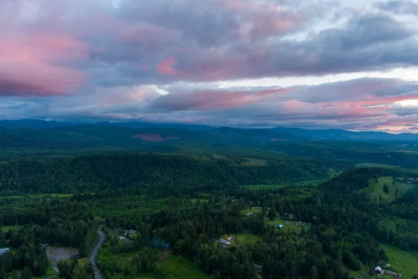 Rainier Dağı Washington Şelaleleri Haziran 2022 Gün Batımında — Stok fotoğraf