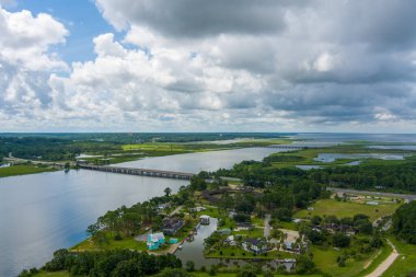 5 Nehir Delta Kaynak Merkezi 'nden Mobile Körfezi' nin doğu kıyısı. 