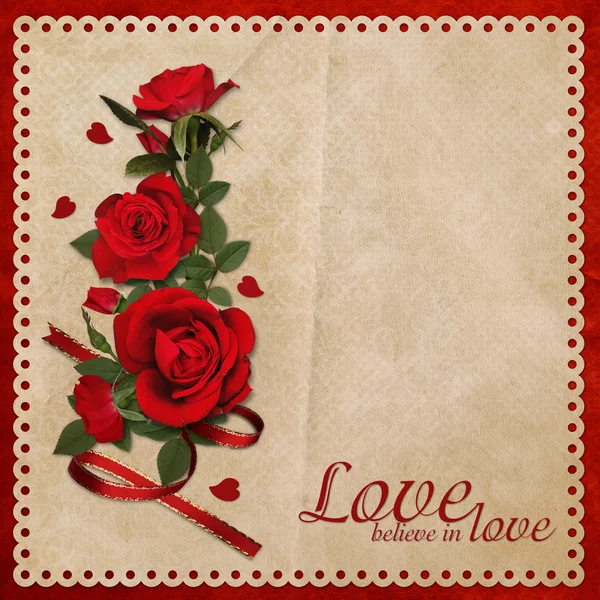 Ramo de rosas rojas sobre un hermoso fondo vintage con espacio para el texto —  Fotos de Stock