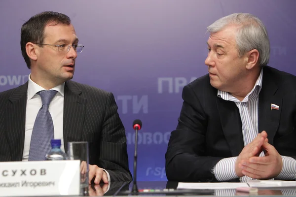 Anatoly Aksakov and Mikhail Sukhov — Stock Photo, Image