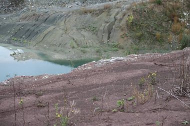 terkedilmiş taş ocağından dolayı gerçek dışı manzara