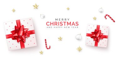 Kırmızı kurdeleli ve fiyonklu bayram afişi. Noel posteri. İçinde yılbaşı süsü olan hediye kutuları. Vektör illüstrasyonu