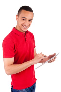 Touch çalışan mutlu Afro-Amerikan üniversite öğrencisi