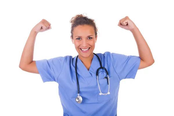 Jeune médecin avec stéthoscope isolé sur fond blanc — Photo