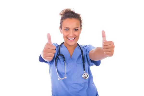 Jeune médecin avec stéthoscope isolé sur fond blanc — Photo