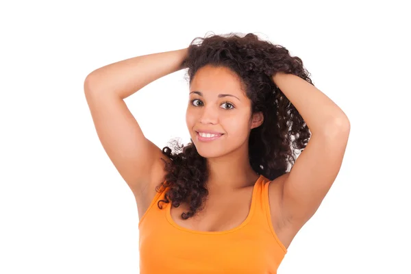Mladé afroamerické ženy s dlouhými vlasy — Stock fotografie