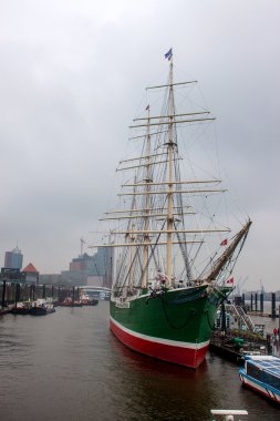 Hamburg liman yelkenli
