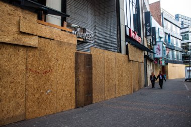 Köln karnaval önce korumalı dükkan