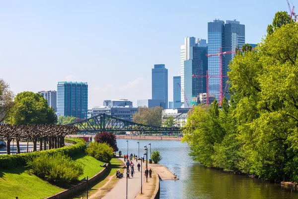 Ciudad skyline en Frankfurt — Foto de Stock
