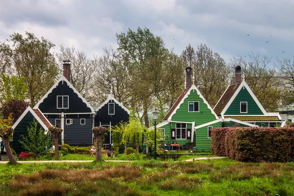 Zaanse Schans'a eski geleneksel evleri — Stok fotoğraf