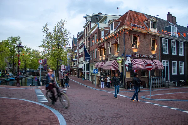 Amsterdam'da bir sokak görünümü — Stok fotoğraf